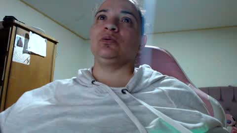 Snapshot of miaabrownn chatting on 09-24-25, 07:06 MIA online show from 09-24-25, 07:06