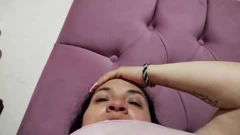 Snapshot of miaabrownn chatting on 02-10-26, 04:27 MIA online show from 02-10-26, 04:27