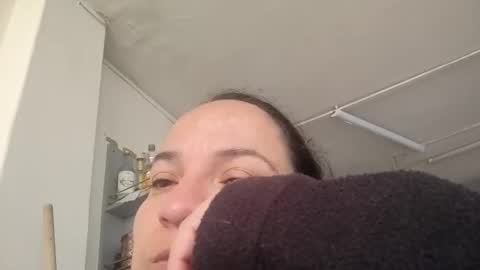 Snapshot of miaabrownn chatting on 02-25-26, 07:23 MIA online show from 02-25-26, 07:23