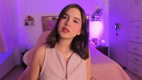 Mia  online show from 02-28-26, 11:39