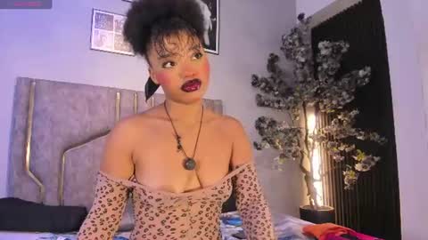 Snapshot of miaakittyy chatting on 07-16-26, 11:38 miaakittyy online show from 07-16-26, 11:38