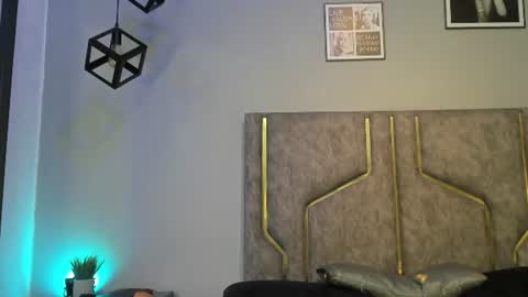 Snapshot of miaakittyy chatting on 08-01-26, 11:31 miaakittyy online show from 08-01-26, 11:31