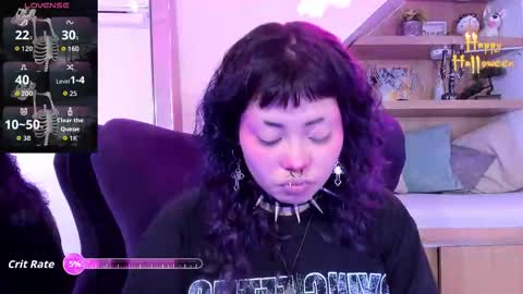 Mia online show from 10-29-25, 03:31