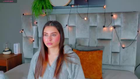 Snapshot of miaanderson__ chatting on 05-18-26, 12:55 miaanderson__ online show from 05-18-26, 12:55
