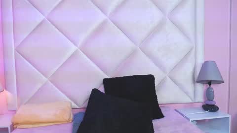 Alexandra online show from 11-08-25, 03:34