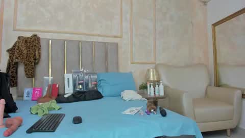Snapshot of miaasummer chatting on 06-22-26, 11:29 Miaasummer online show from 06-22-26, 11:29