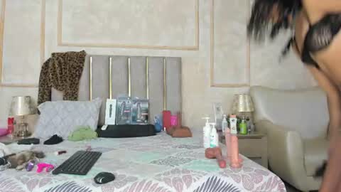 Snapshot of miaasummer chatting on 06-24-26, 11:31 Miaasummer online show from 06-24-26, 11:31