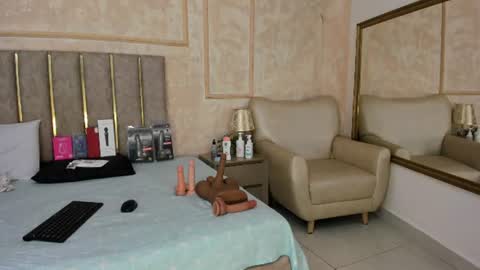 Snapshot of miaasummer chatting on 07-12-26, 11:56 Miaasummer online show from 07-12-26, 11:56