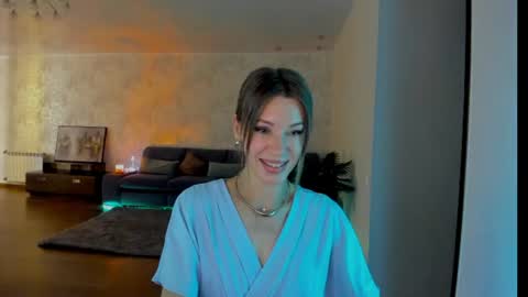 Snapshot of miababy14 chatting on 06-19-26, 05:45 Mia online show from 06-19-26, 05:45