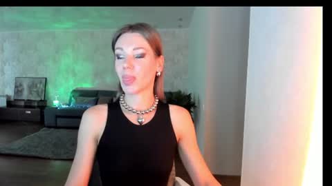 Snapshot of miababy14 chatting on 07-03-26, 04:30 Mia online show from 07-03-26, 04:30