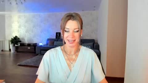 Snapshot of miababy14 chatting on 07-07-26, 06:47 Mia online show from 07-07-26, 06:47
