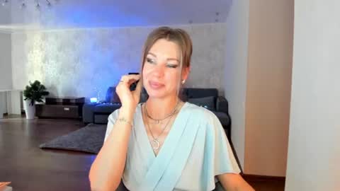 Snapshot of miababy14 chatting on 07-07-26, 07:56 Mia online show from 07-07-26, 07:56