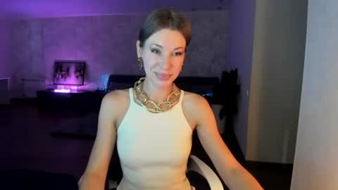 Snapshot of miababy14 chatting on 08-01-26, 04:23 Mia online show from 08-01-26, 04:23