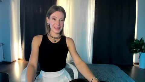 Snapshot of miababy14 chatting on 08-03-26, 04:22 Mia online show from 08-03-26, 04:22