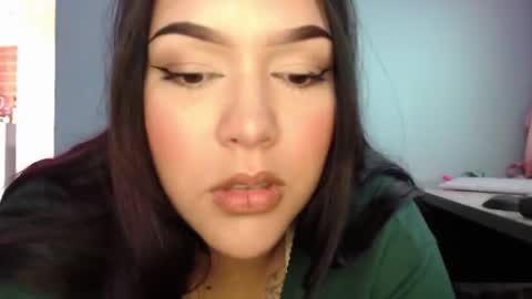 Snapshot of miabrowns23 chatting on 07-24-26, 04:49 miabrowns23 online show from 07-24-26, 04:49