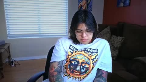 Mia online show from 12-01-24, 08:09