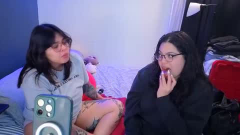 Snapshot of miacanela_xo chatting on 02-11-26, 03:33 Mia online show from 02-11-26, 03:33