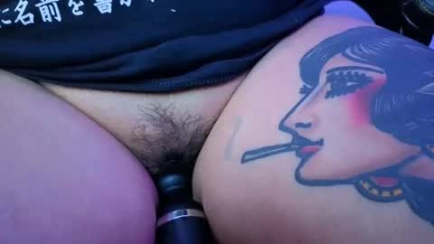 Mia online show from 04-09-26, 12:32