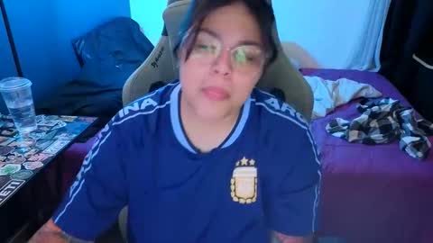 Snapshot of miacanela_xo chatting on 06-09-26, 01:28 Mia online show from 06-09-26, 01:28