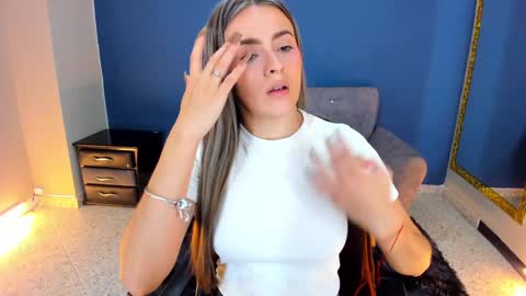 MiaCarper online show from 01-27-25, 12:01