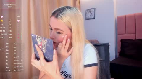 MiaCarper online show from 03-30-26, 09:27