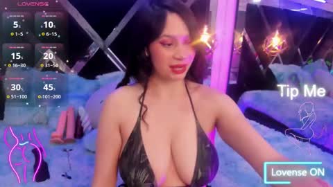 Mia online show from 10-24-25, 02:08