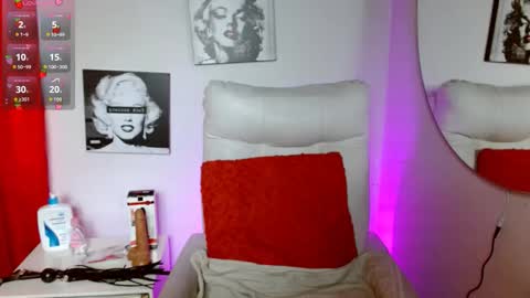 Snapshot of miad_amour chatting on 10-04-25, 01:09 MiaDamour online show from 10-04-25, 01:09