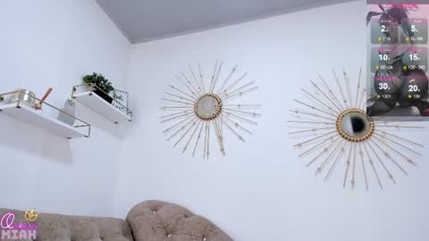 Miah Collins online show from 06-30-26, 06:31