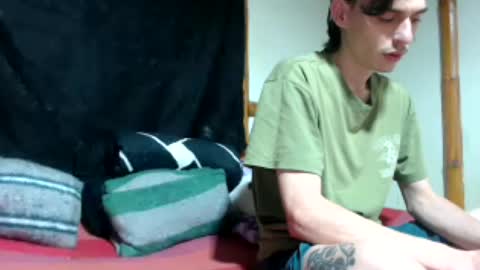Snapshot of miahells chatting on 04-25-26, 11:35 Mia Sam online show from 04-25-26, 11:35