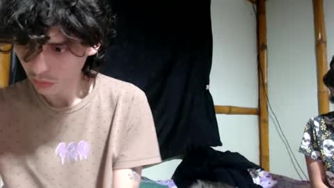 Snapshot of miahells chatting on 06-17-26, 01:19 Mia Sam online show from 06-17-26, 01:19