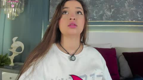 Snapshot of miakay1 chatting on 06-08-26, 03:40 Mia online show from 06-08-26, 03:40