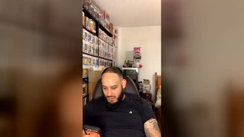 Mark online show from 04-15-26, 03:35