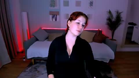 mialacrice online show from 06-18-26, 06:45