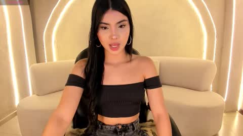 Call me Mia  online show from 02-05-26, 07:07