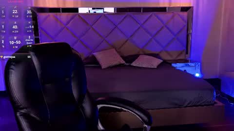 Snapshot of mialaurence_ chatting on 06-11-26, 12:32 Call me Mia online show from 06-11-26, 12:32