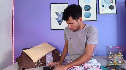 Mia online show from 02-21-25, 07:10