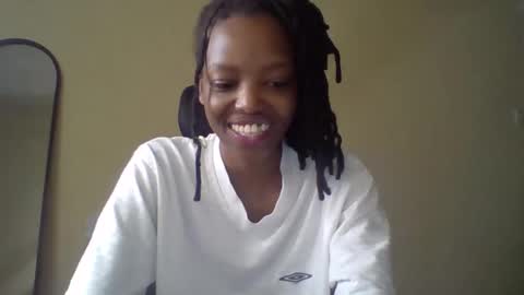 Muffin online show from 03-31-26, 01:33