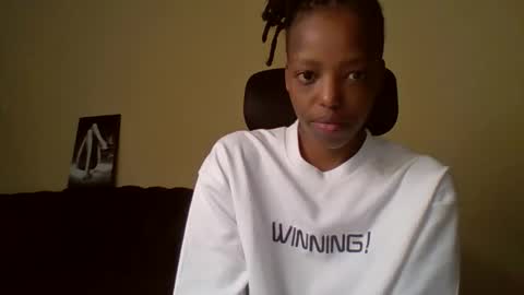 Muffin online show from 04-14-26, 02:50