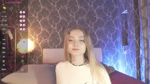 Mia online show from 02-10-26, 05:17