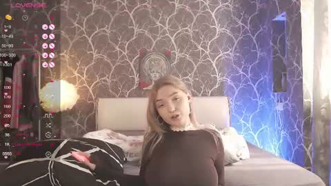 Snapshot of miamiameow chatting on 07-01-26, 01:56 Mia online show from 07-01-26, 01:56