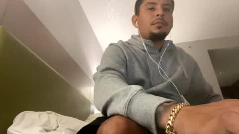 miamiclos1 online show from 01-05-25, 05:09