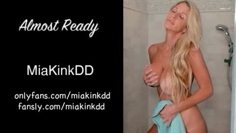 Snapshot of miamilfs chatting on 11-13-25, 03:27 Mia online show from 11-13-25, 03:27