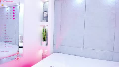 Mia Mistrex online show from 10-23-25, 04:23