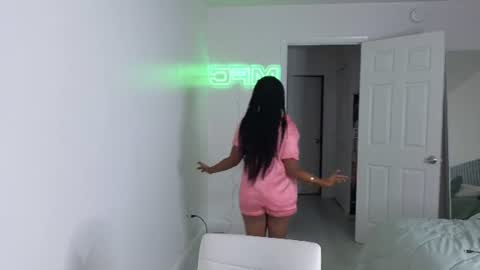 MiamiWorld online show from 08-03-26, 04:00