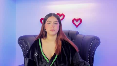 Snapshot of miamontoya chatting on 02-25-25, 03:38 Mia -5 7001400 Follow online show from 02-25-25, 03:38