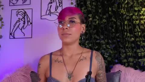 Mia Morgann online show from 11-05-25, 02:39