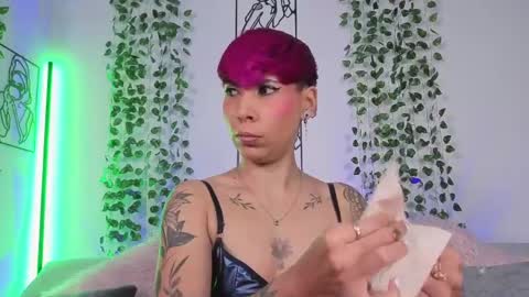 Mia Morgann online show from 04-12-26, 03:50