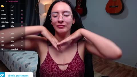 Snapshot of miaportman chatting on 01-15-25, 09:13 MIAPORTMANN online show from 01-15-25, 09:13