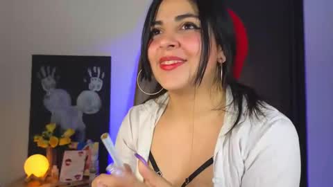 Snapshot of miasavagex18 chatting on 01-12-25, 07:11 MiaHancock online show from 01-12-25, 07:11