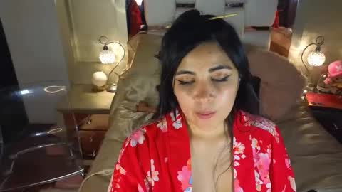 Snapshot of miasavagex18 chatting on 02-10-25, 12:18 MiaHancock online show from 02-10-25, 12:18